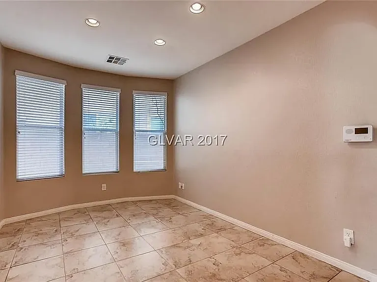 8462 Elche Ct — Photo 5