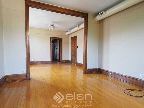 2nd image of 1711 W Cornelia Ave #3