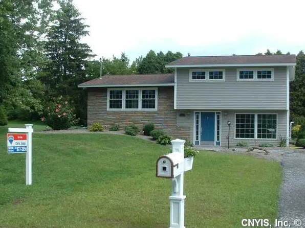 7388 Centerport Rd, Auburn, NY 13021