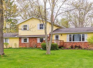 12635 Woodside Dr, Chesterland, OH 44026