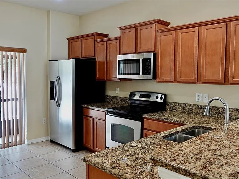 8548 Gablebend Way — Photo 16
