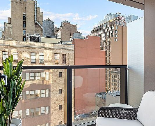 3rd image of 300 W 30th St APT 3D