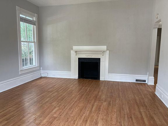 4th image of 1006 E Columbus Dr APT 1