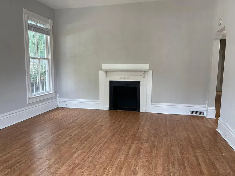 1006 E Columbus Dr #1 — Photo 4
