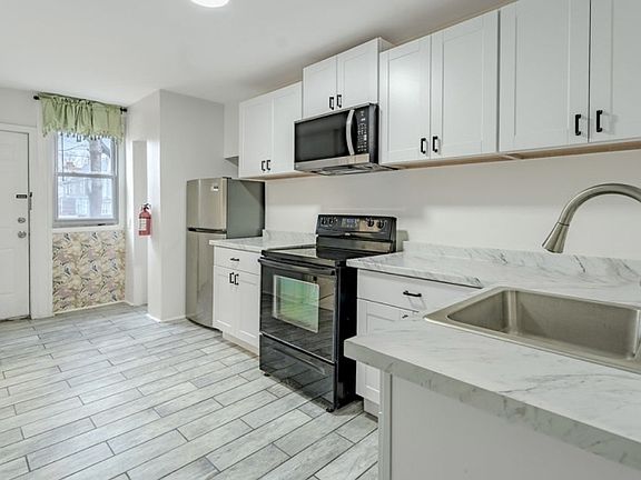 3rd image of 50 Eaton Pl