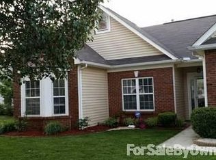 125 Hampshire Dr, Mooresville, NC 28115