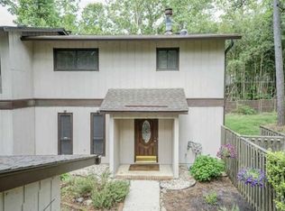 3942 Wendy Ln, Raleigh, NC 27606