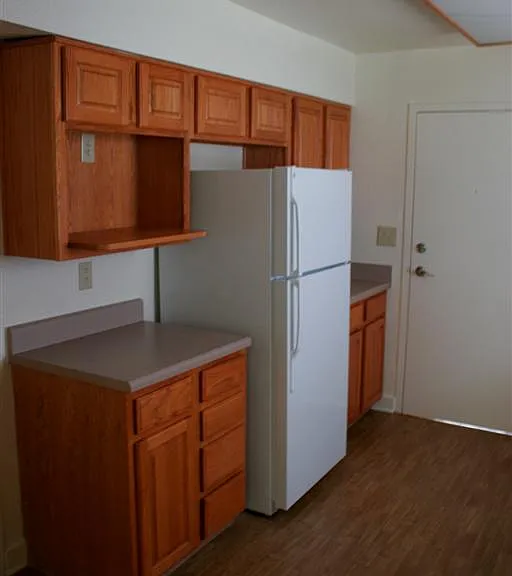 Stanley Court — Photo 18