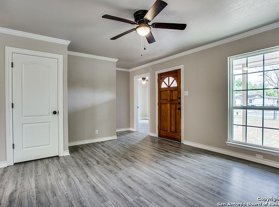 5th image of 1211 W Mally Blvd