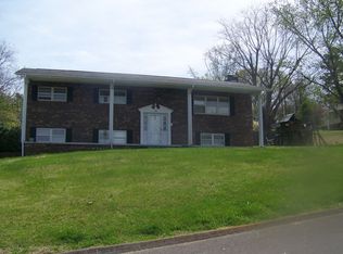 732 Greenwood Dr, Maryville, TN 37803