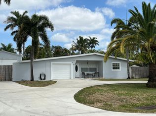 39 Dayton Rd, Lake Worth, FL 33467