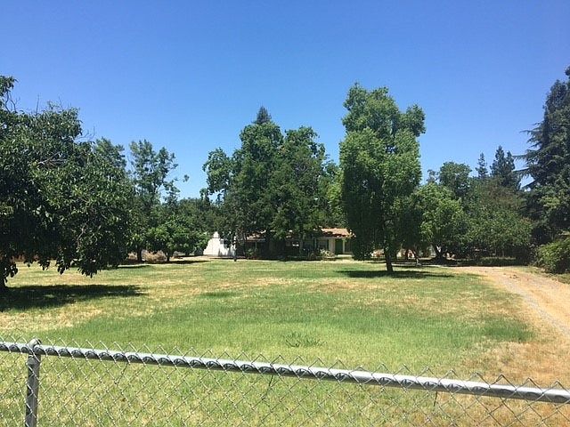 1st image of 4429 S Park Dr