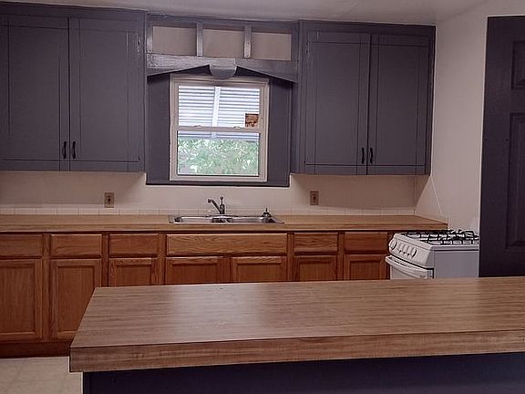 5th image of 1643 Hobson Ave