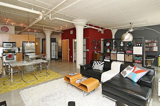 1st image of 225 9th St E Unit 202