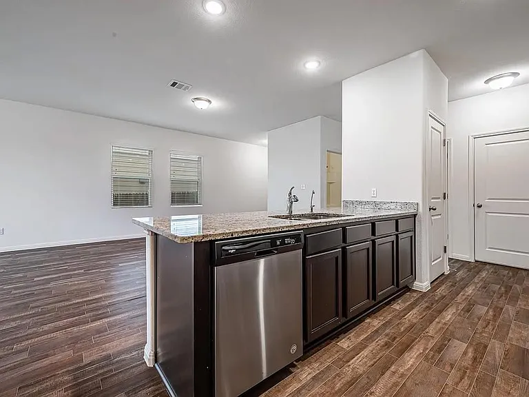 19408 Samuel Welch Way — Photo 8