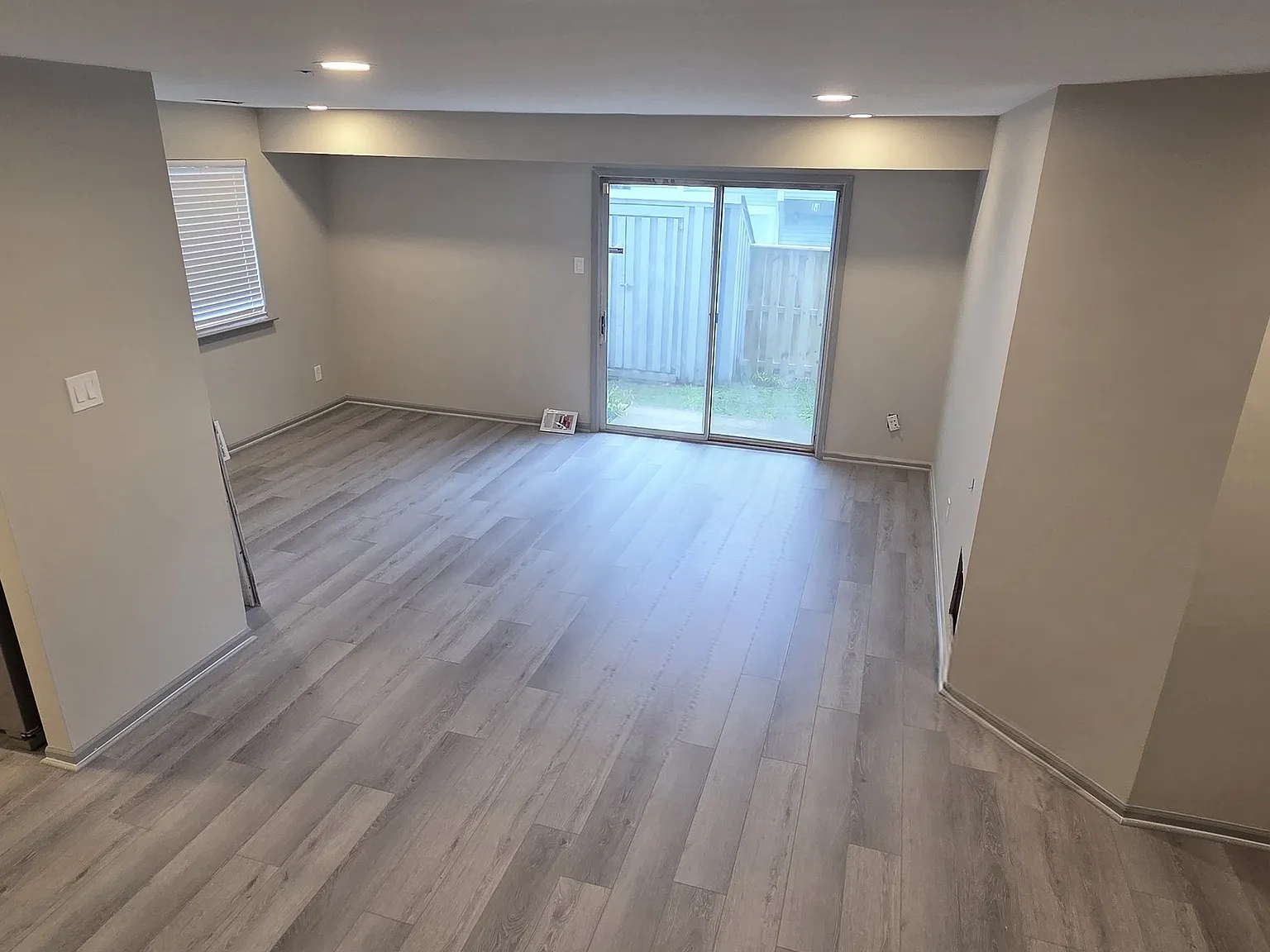 2 bed, 1.5 bath, 1340 sqft, $2,700 — Photo 3
