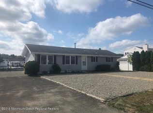 1815 Grantwood Dr, Toms River, NJ