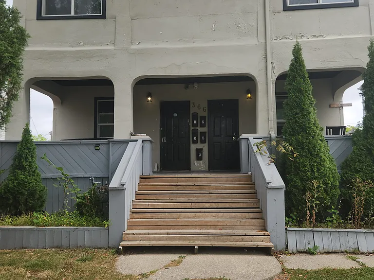 366 Campbell Ave #1 — Photo 6