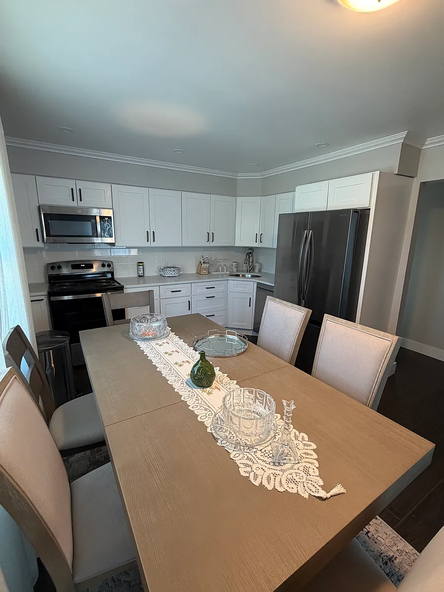 Building Photo - 39 Kinzley St #2