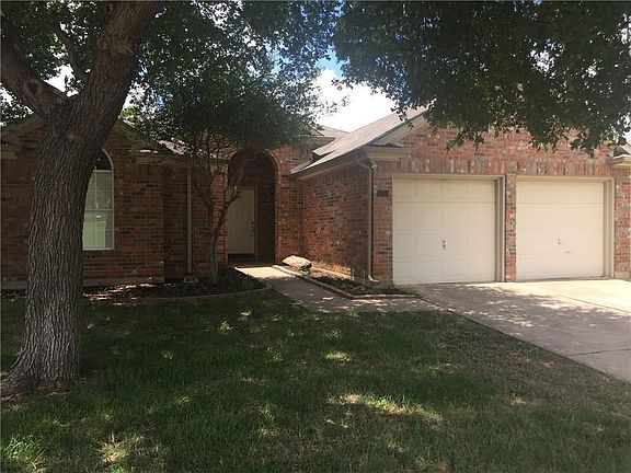 2nd image of 2076 Belvedere Dr