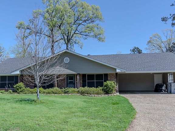 2nd image of 304 Darbonne Dr