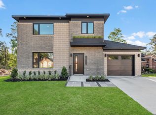 10732 Twin Oaks Dr, Conroe, TX 77385