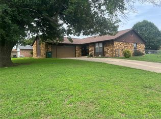 4919 Nassau Ave, Sand Springs, OK 74063