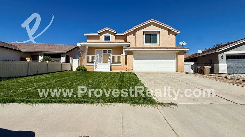 4 bed, 2.5 bath, 1754 sqft, $2,400 — Photo 2