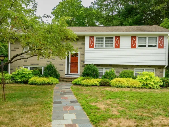 27 Trout Brook Ave, Milton, MA 02186