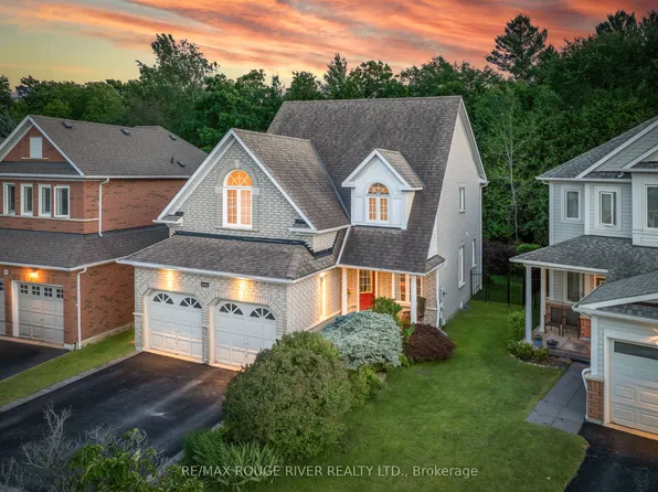 433 Woodsmere Cres, Pickering, ON L1V 7A4