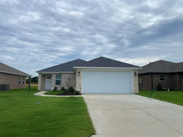 5724 Morgan Dr, Jonesboro, AR 72401