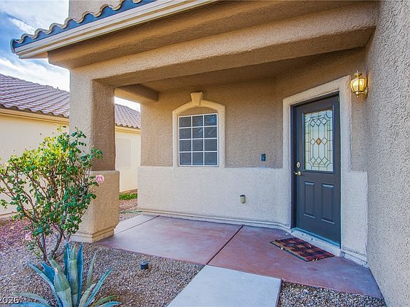 2nd image of 6429 Corrie Canyon St