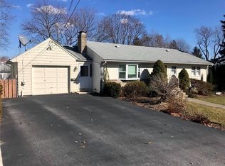 51 Clifden Ave, Cranston, RI 02905