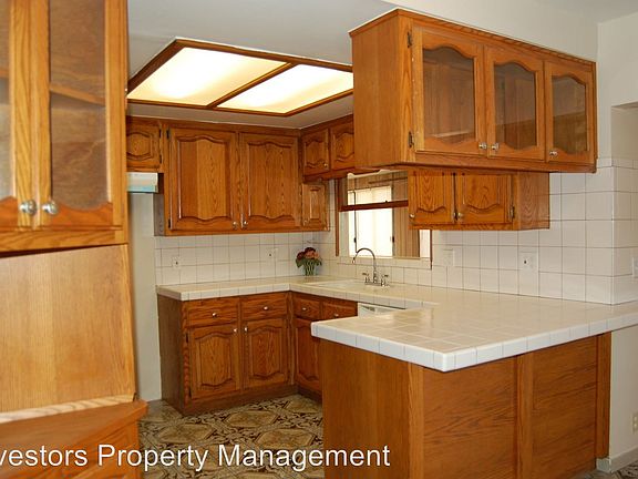 5th image of 5107 Sultana Ave