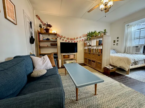 412 3rd St NE, Washington, DC