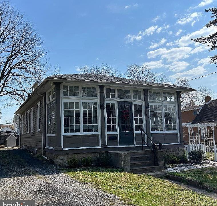 2nd image of 127 Allison Rd