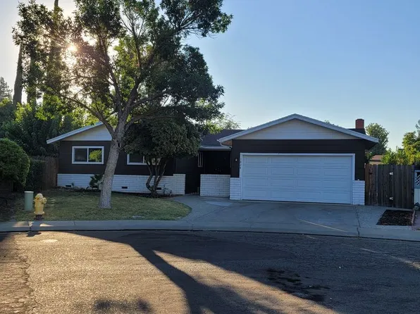 1424 Kent Way, Modesto, CA 95355