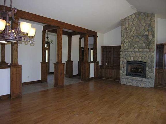 4th image of 125 County Road 517