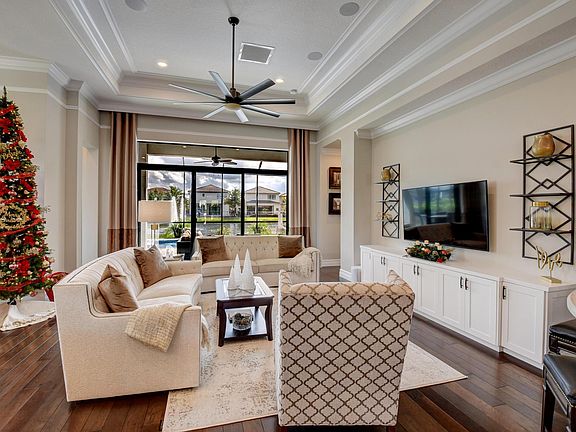 5th image of 9794 Bozzano Dr