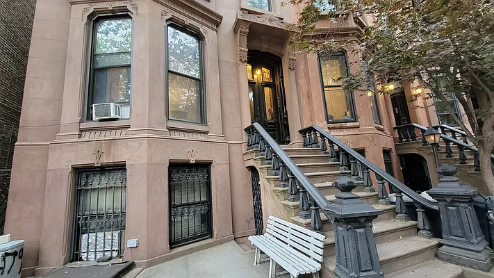 Rented by New York Dwellings LLC | media 8