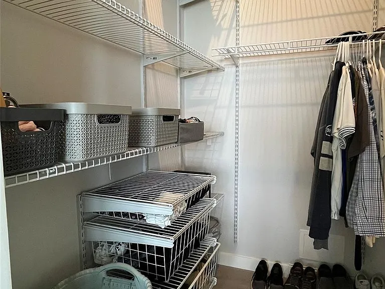 1041 E Hillsboro Blvd #3 — Photo 12