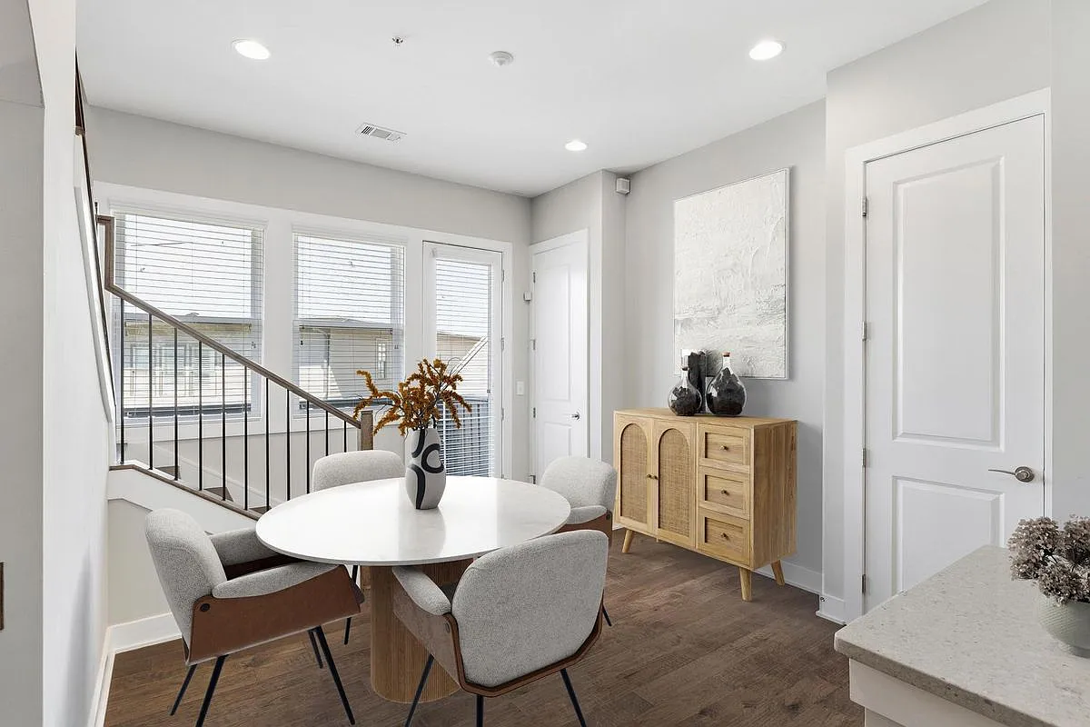 1 bed, 2.5 bath, 1612 sqft, $2,750 — Photo 4