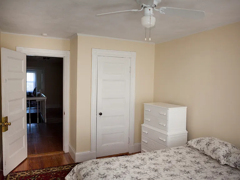 2144 Warner St #2 — Photo 2