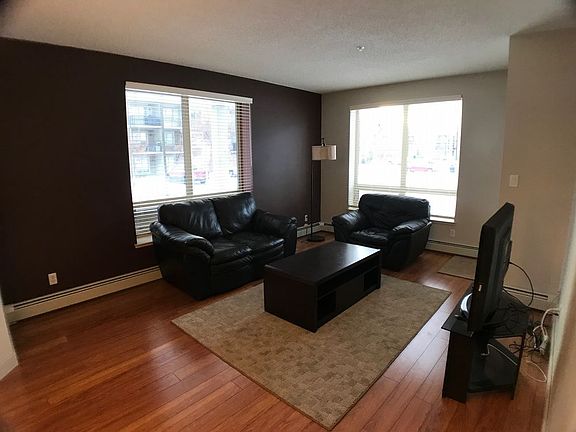 2nd image of 136 Sandpiper Rd #115