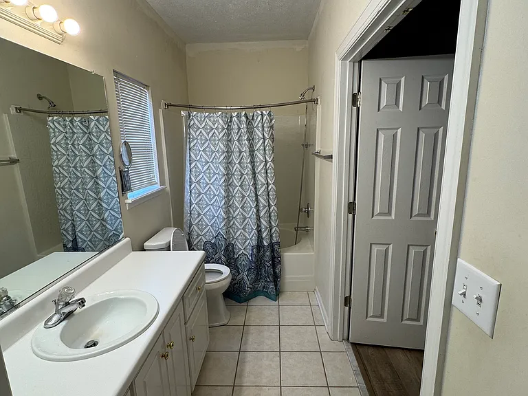 225 Spring Oak Ln — Photo 7