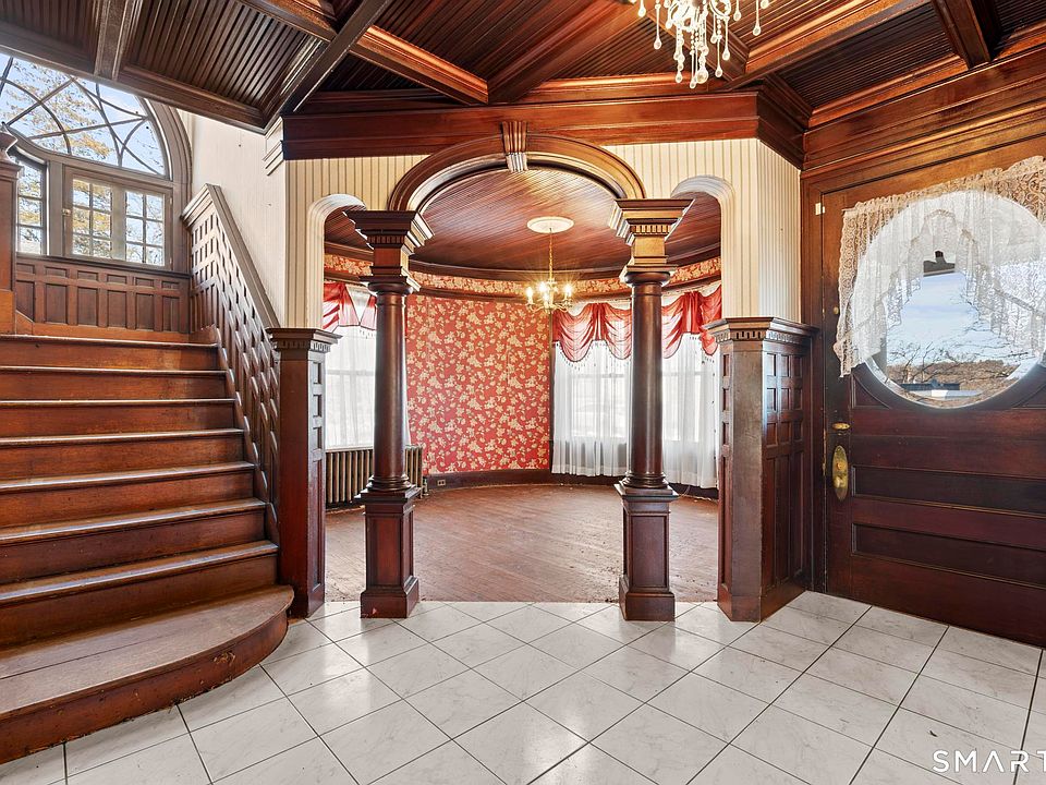 7th image of this home