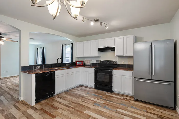 111 Quail Hollow Dr — Photo 5