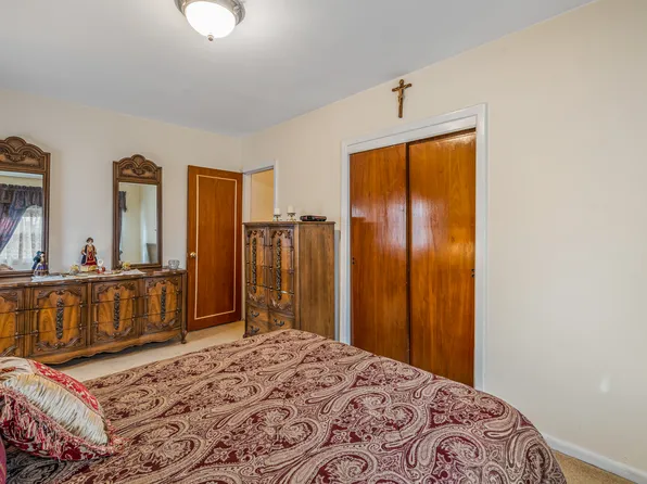 86-79 Pinto Street image 11 of 25