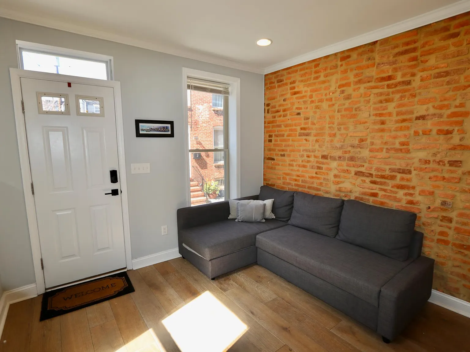 1 N Bradford St — Photo 2