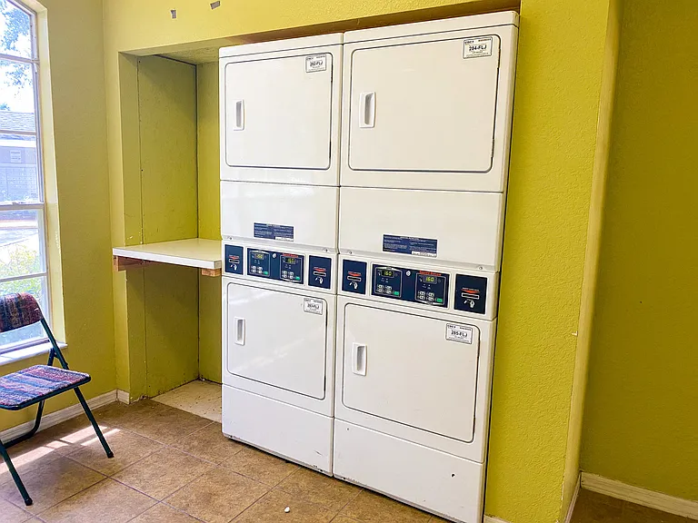 Magnolia Pointe Apartments — Photo 11